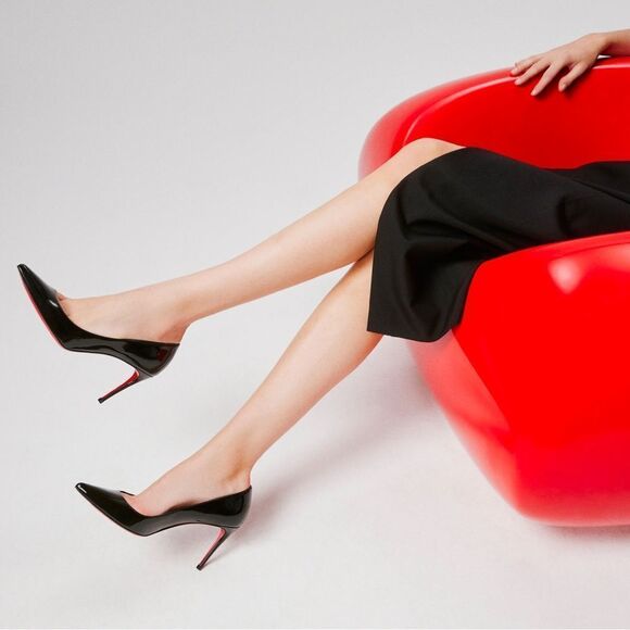 Christian Louboutin Dust Bag So Kate Black Patent Leather Pointed Toe 11 $895 - Picture 1 of 16